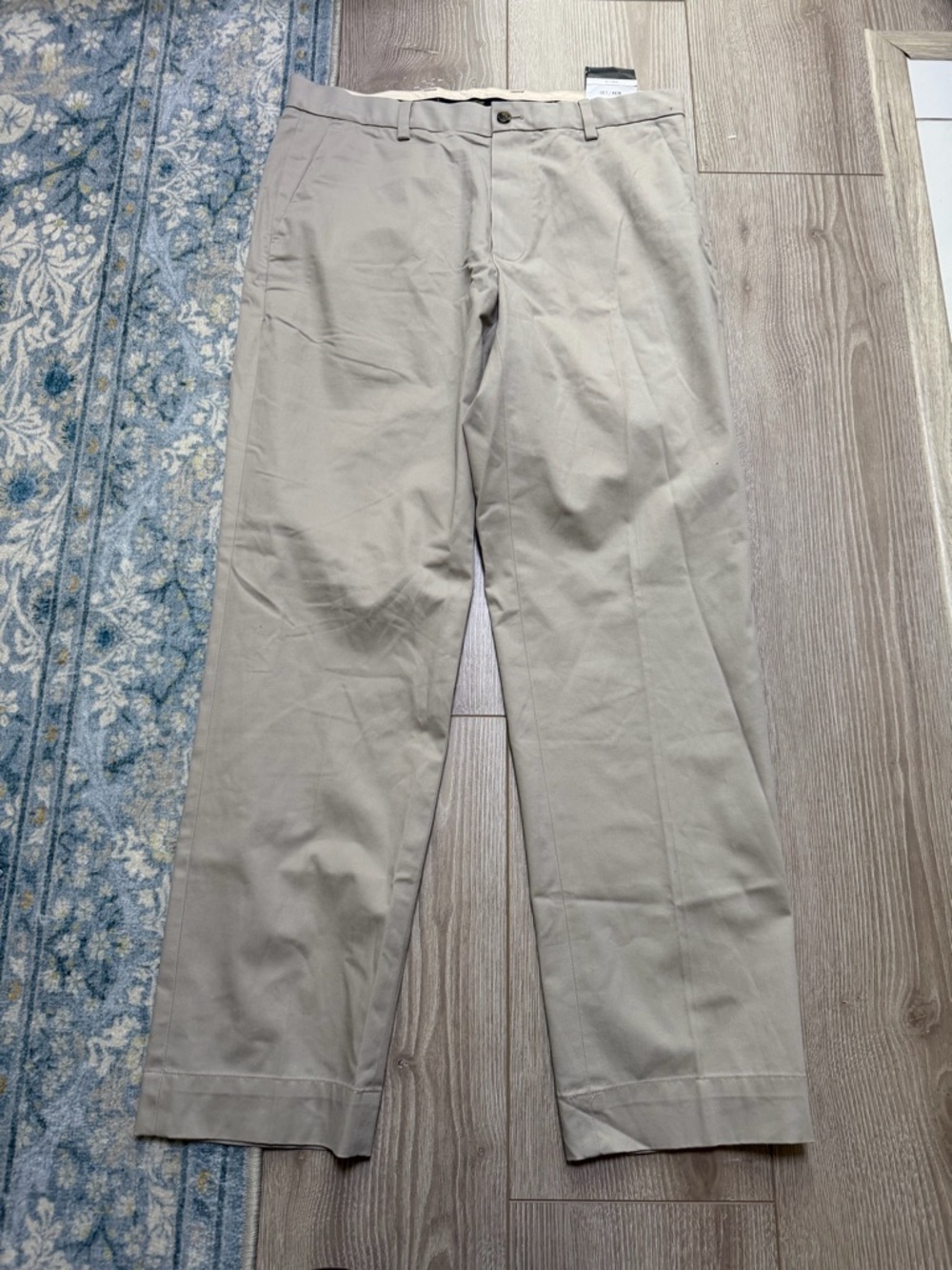 Brooks Brothers Regular Fit Cotton Advantage Chino Pants in Stone preppy khakis - Picture 3 of 7